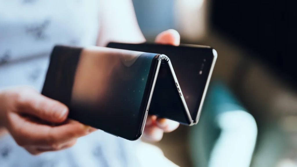 foldable phone hinge durability 2025 flexible display technology