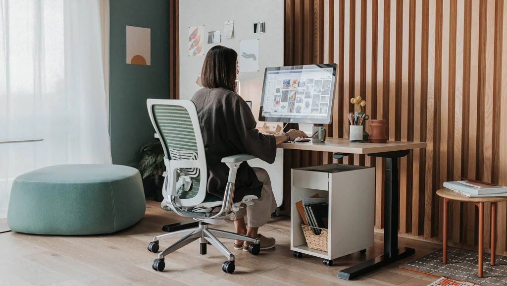 minimalist home office setup ideas with ergonomic furniture and natural light