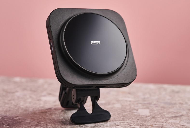 ESR HaloLock Qi2 fast wireless charging pad 2025, affordable desk charger