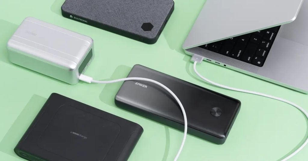 Tips for maintaining lightweight laptops while traveling in 2025