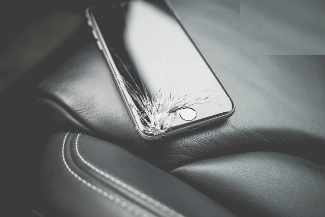 iPhone screen repair cost breakdown